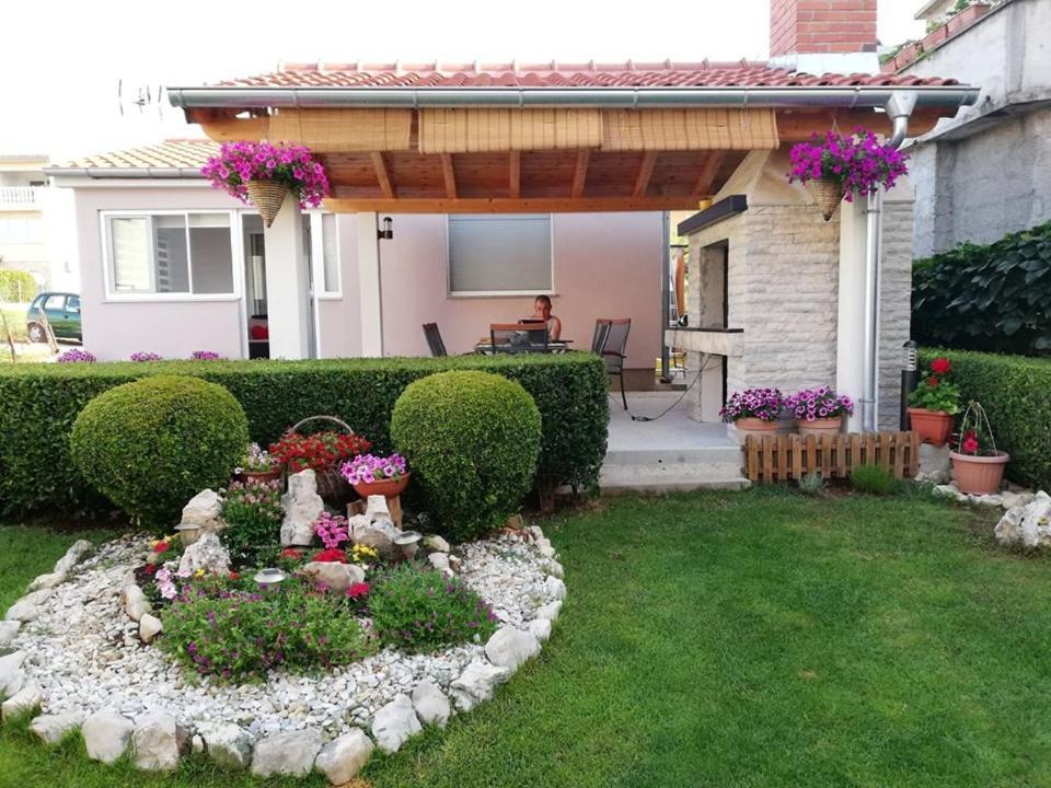 Apartment Irena Posedarje Exterior foto